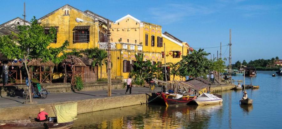 Am Flussufer in Hoi An