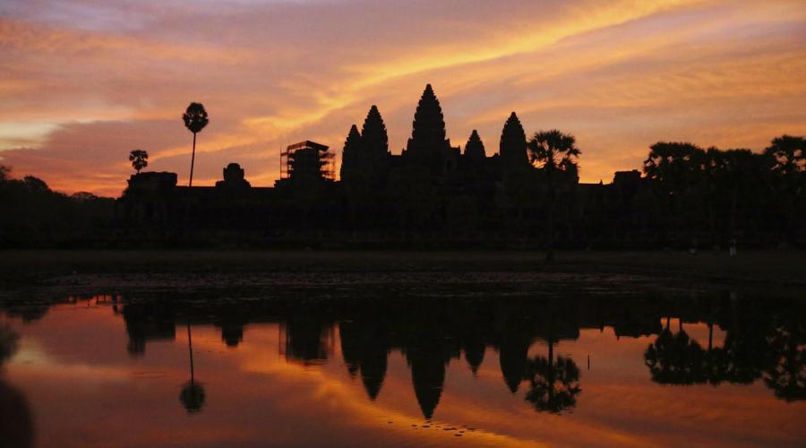 Angkor Wat im Sonnenaufgang