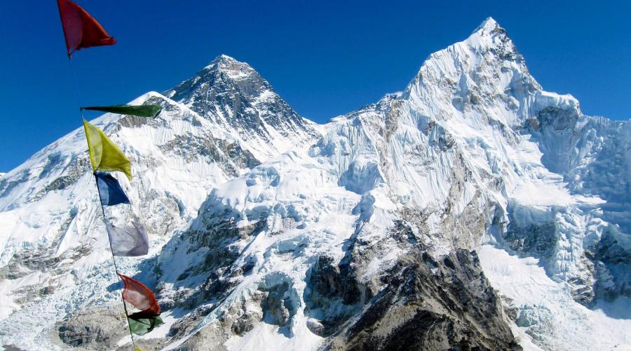 Ausblick vom Kala Pattar auf das Trio Nuptse, Everest und Lhotse