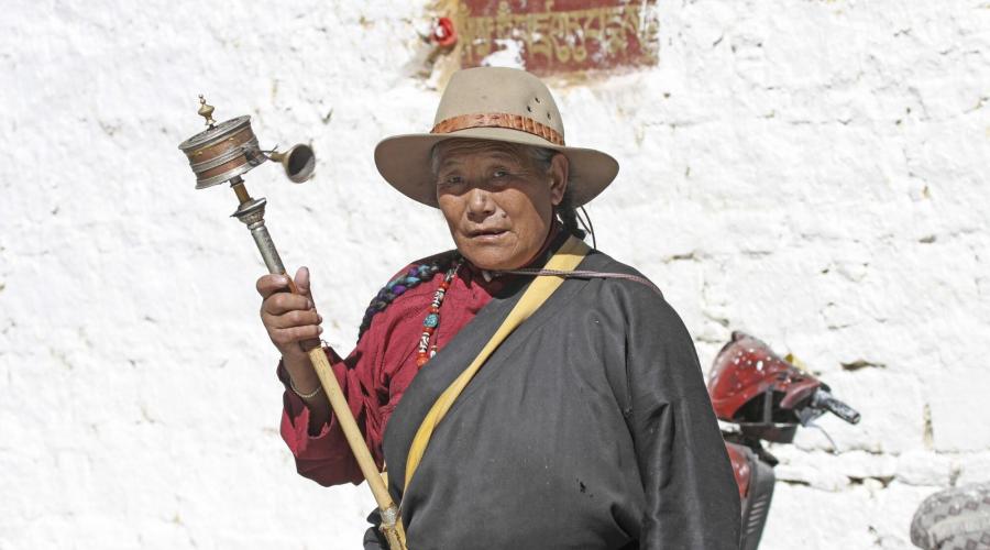 Pilger am Barkhor in Lhasa