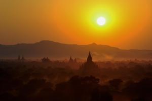 Bagan bei Sonnenuntergang